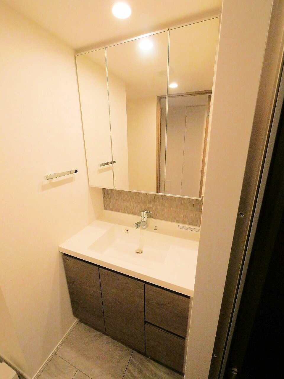 シーズンフラッツ上杉の物件内観写真