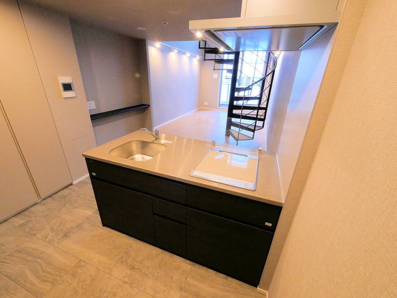 シーズンフラッツ上杉の物件内観写真