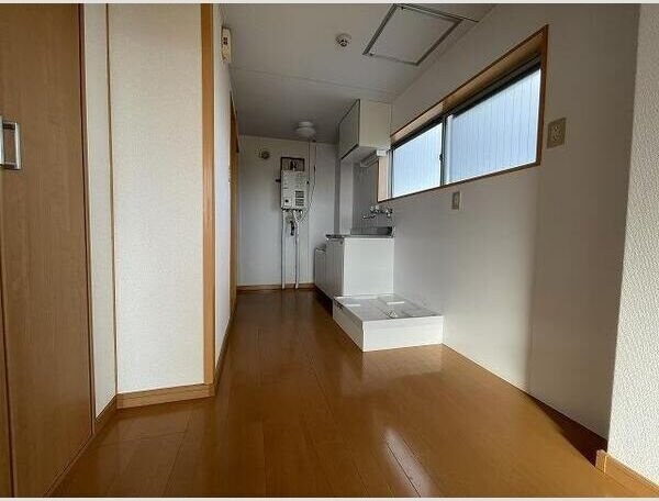 サンエイト穀町の物件内観写真