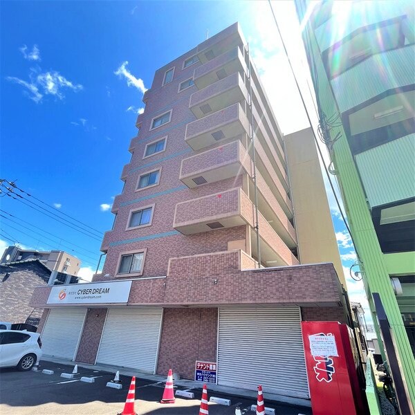 ラ・シャテロの物件外観写真