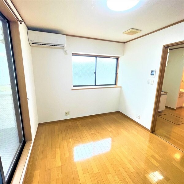 コーポストリームの物件内観写真