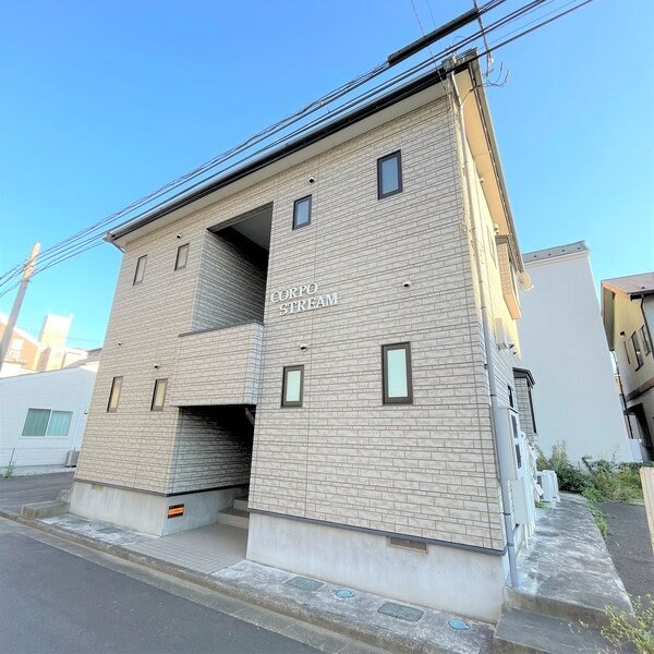 コーポストリームの物件外観写真