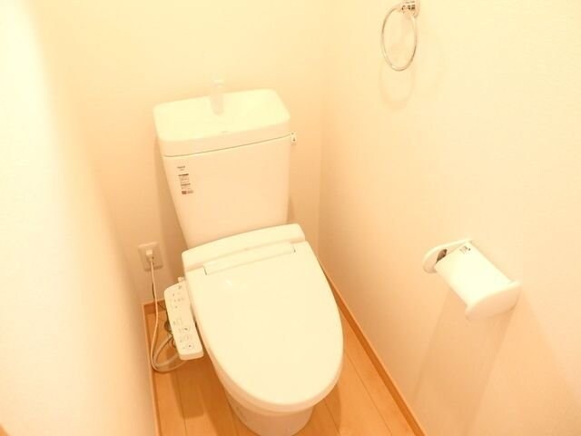 ソレイユ向山壱番館の物件内観写真