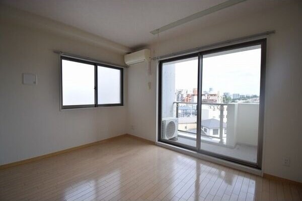 ヴィアーレ広瀬の物件内観写真