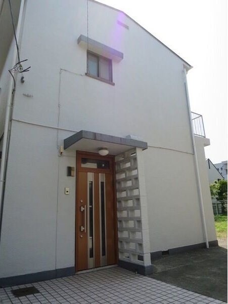 小田原7丁目貸家の物件外観写真