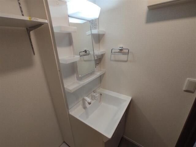 ドミール旭ケ丘駅前の物件内観写真