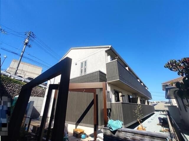 ドミール旭ケ丘駅前の物件外観写真