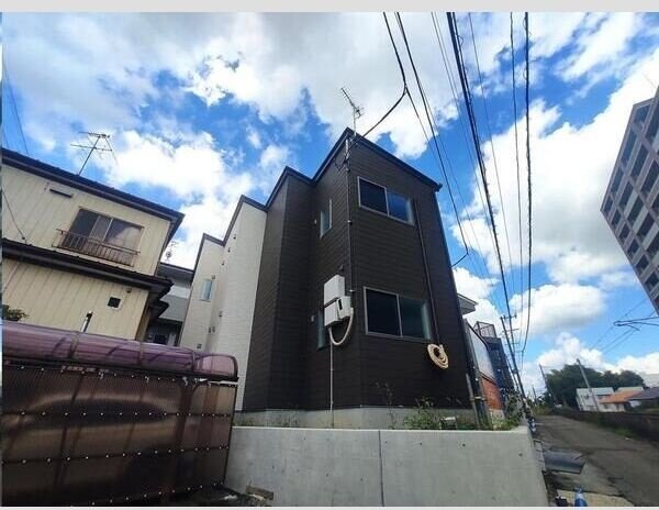 シンセーロ青葉町B棟の物件外観写真