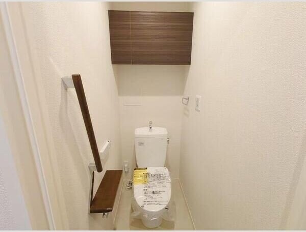 フロレスタ堤通雨宮の物件内観写真