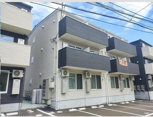 メリディアン・ナオミの物件外観写真