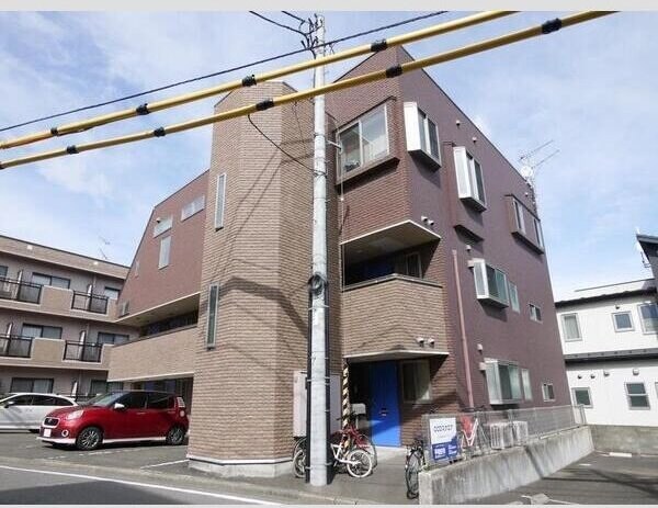 アーバンハイツ東照宮の物件外観写真