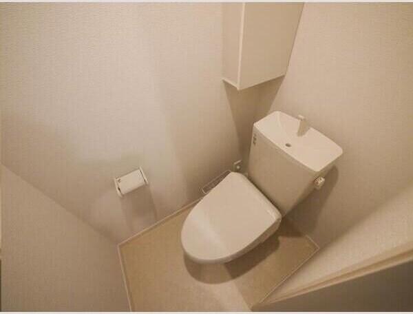 メゾンヤマダの物件内観写真