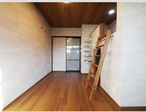 44霊屋下の物件内観写真