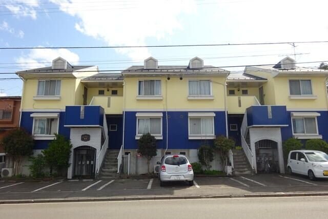 ストークハイツ国見の物件外観写真