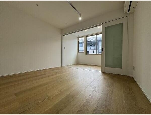 ジャスティスの物件内観写真