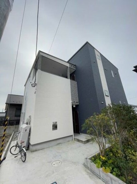 ハーモニーテラス出花の物件外観写真