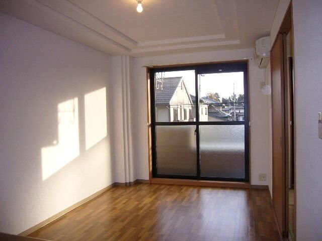 コンフォース荒井の物件内観写真