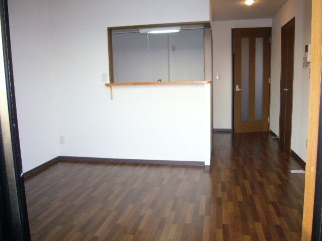 コンフォース荒井の物件内観写真