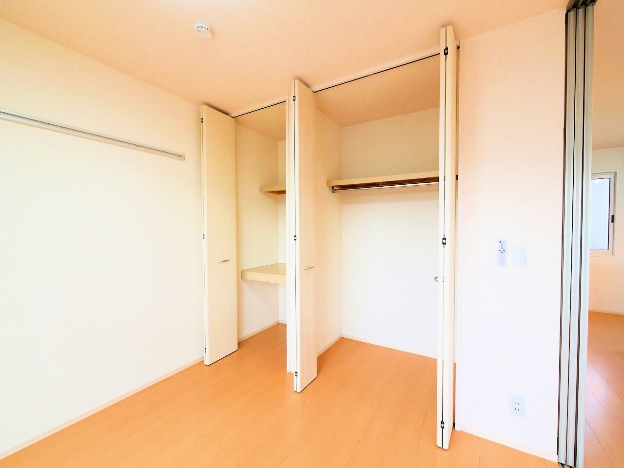 コーポ・ゼルコバの物件内観写真