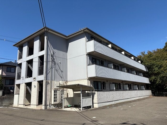 フラワータウン八木山の物件外観写真