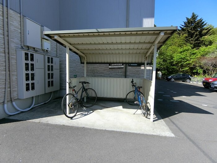 フラワータウン八木山の物件内観写真