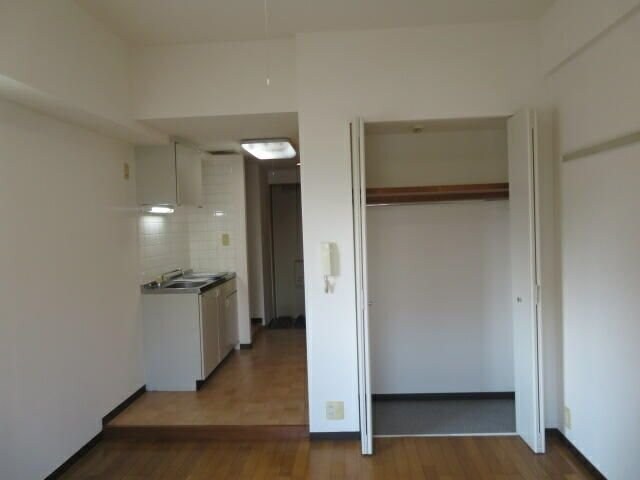 ヴィラ森林公園の物件内観写真