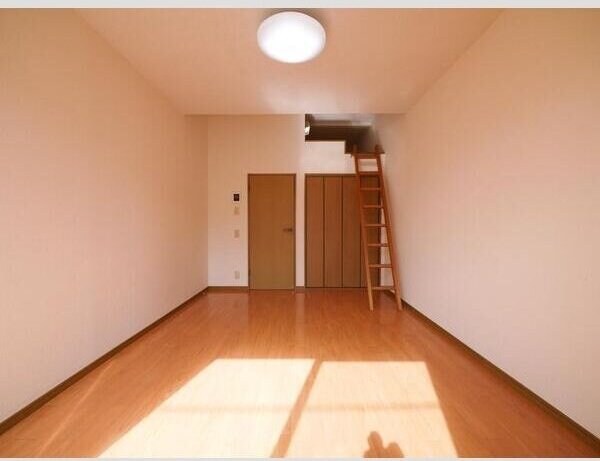 アクセスコート弐番館の物件内観写真