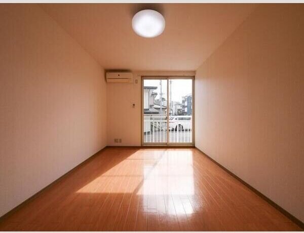 アクセスコート弐番館の物件内観写真