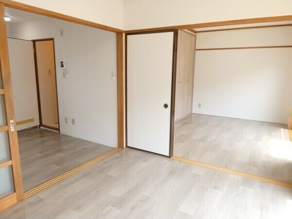 アカデメイアおたまやの物件内観写真