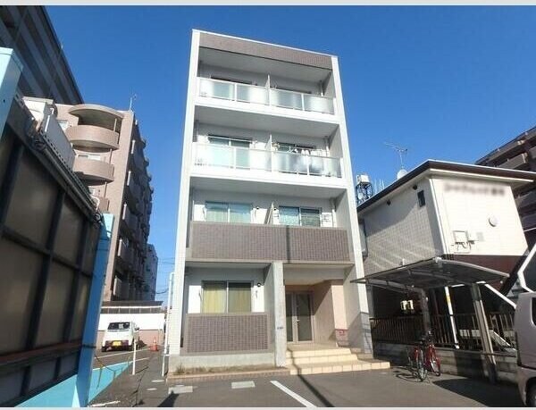 エルメゾン原町の物件外観写真