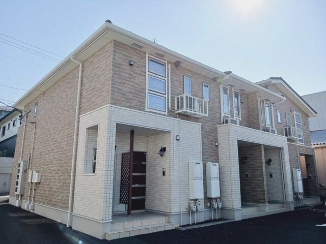 ヒルファインの物件外観写真