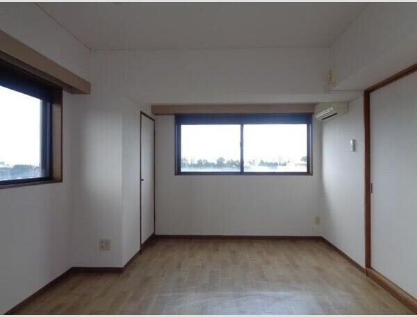 銀杏町レジデンスの物件内観写真