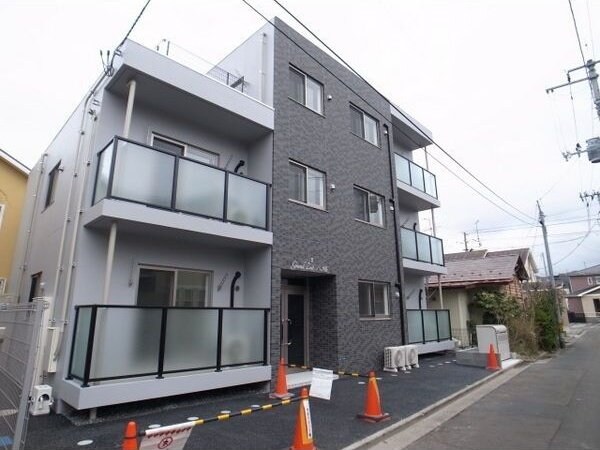 グランツァイト八幡の物件外観写真