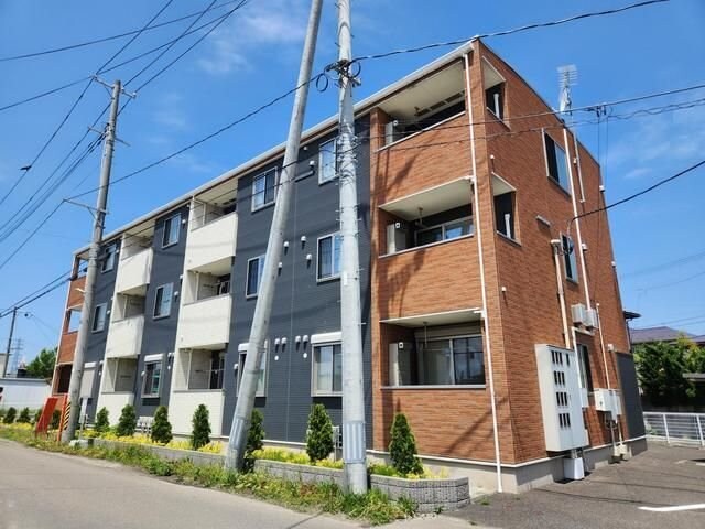 リヴェール コートの物件外観写真