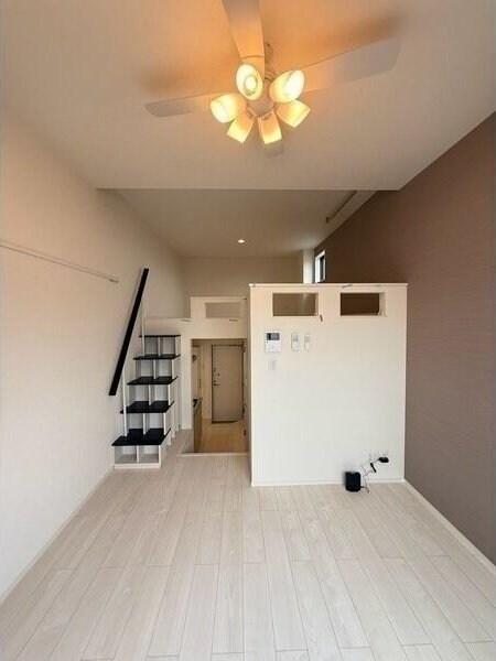 グレーステラス福住(福住町(5)A)の物件内観写真