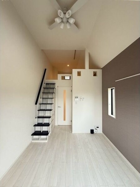 グレーステラス福住(福住町(5)A)の物件内観写真