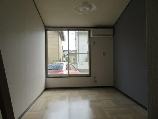 パレットルーム松が丘の物件内観写真