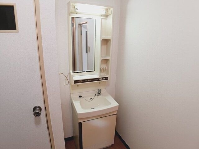 渡辺コーポの物件内観写真