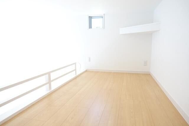 ロイヤルブルーの物件内観写真