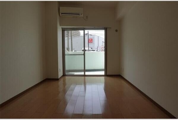 サンパレスシカマの物件内観写真