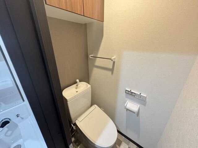 アンセル泉中央の物件内観写真