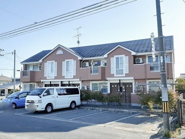 コンフォルヴィラの物件外観写真