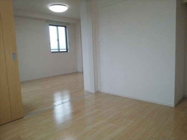 Feliciaの物件内観写真