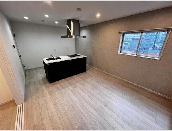 LUANA・AIR・RESIDENCE五橋の物件内観写真