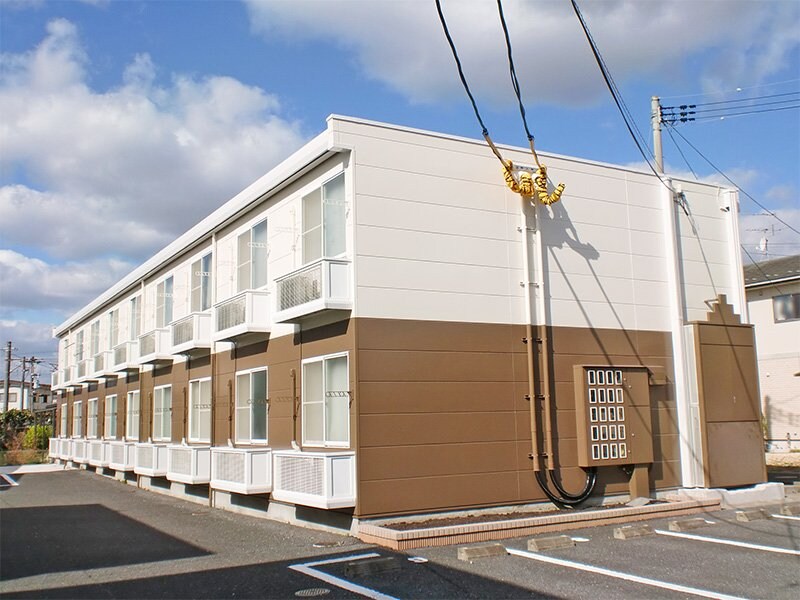 レオパレス鴻巣の物件外観写真