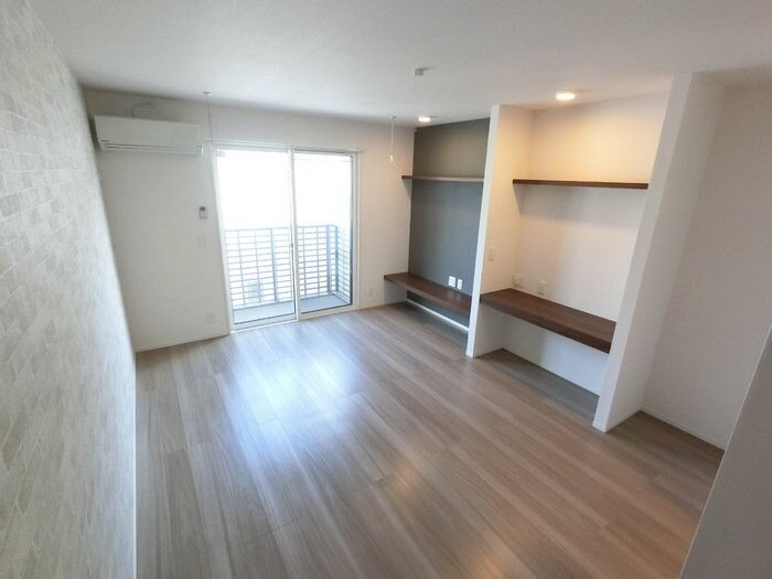 カトゥルヴァンの物件内観写真