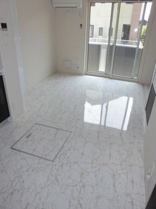 グラン・ブルーエスターテ矢中の物件内観写真