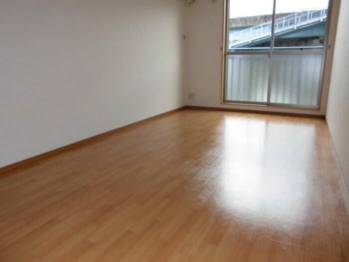 サージ Aの物件内観写真