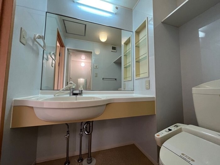 ナカイパレス Bの物件内観写真