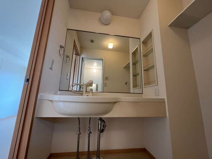 マリオーネ八千代の物件内観写真